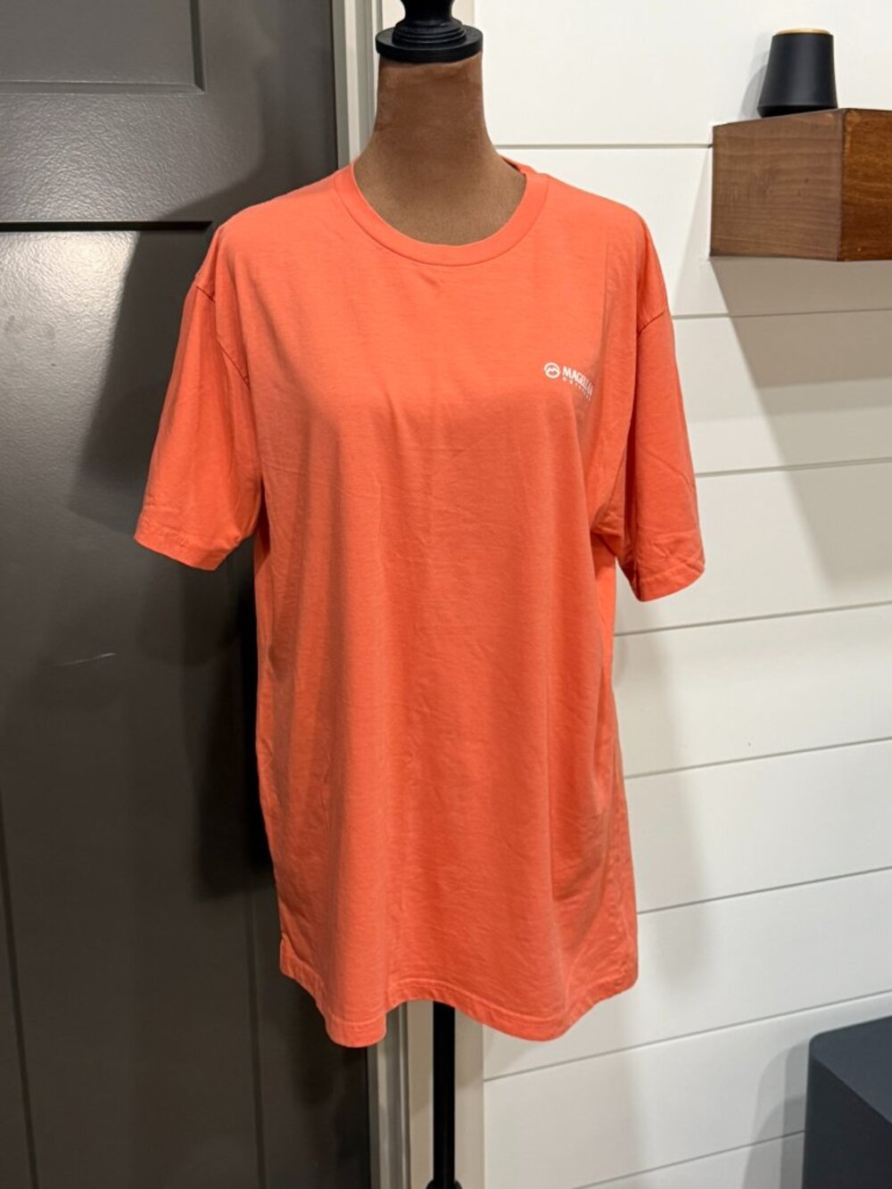 Magellan Outdoors Short Sleeve Tee – Coral – Cactus Desert Landscape – Size L